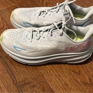 Hoka Clifton 9 series. Women’s size 9.5 wide.